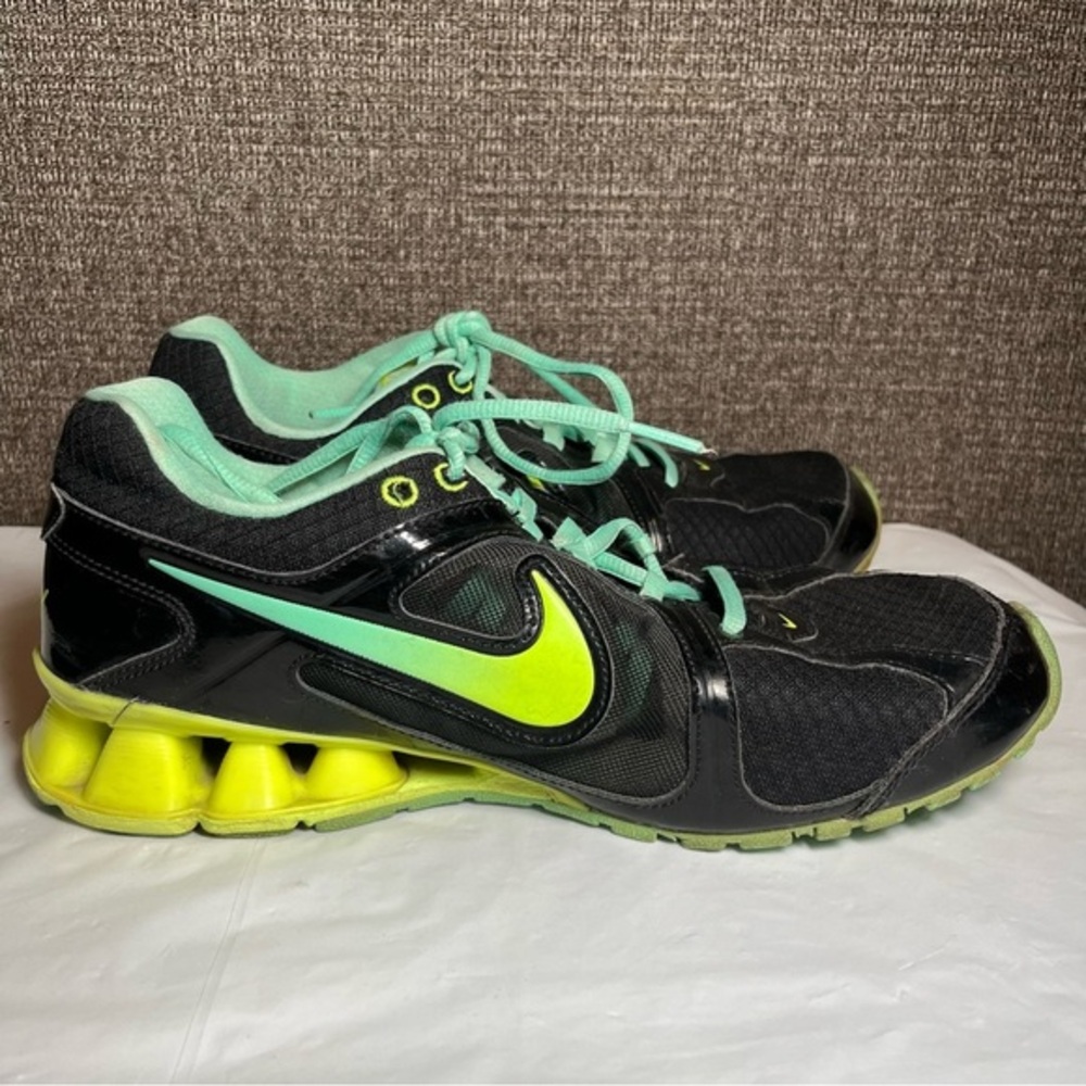 Nike Reax Run 8 Women’s Running Shoes Size 9.5 Sporty Comfort Athlete Streetwear